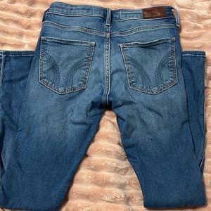 Mid rise skinny jeans